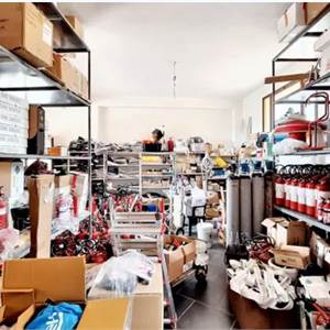 Negozio in vendita, p.zza unita d'italia, n. 3, Piazza Armerina