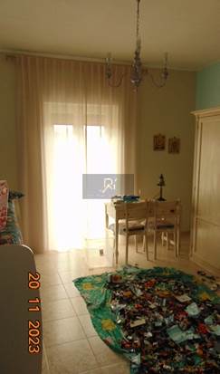 Documento con foto (< 1 Mb)