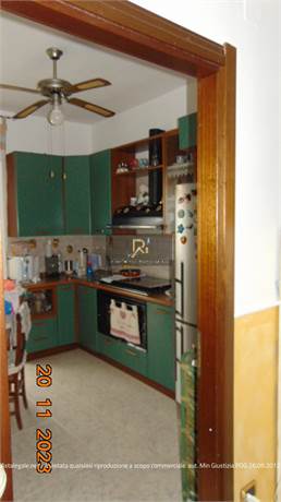 Documento con foto (< 1 Mb)