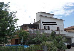 Capannone in vendita, Via S.M. della Spina n. 13, Assisi