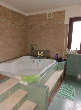 Documento con foto (< 1 Mb)