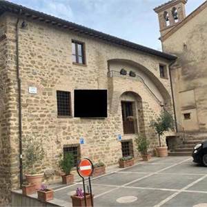Commercial Premises / Showrooms for sale, via degli archi, Bettona