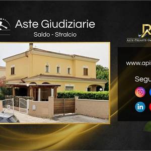 Villa in vendita, Via Eugenio Montale 07026, 43, Olbia