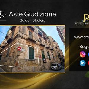 Appartamento in vendita, Vico Santa Maria Degli Angeli alle Croci, 10, Napoli