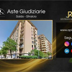 Appartamento in vendita, Via Vetulonia, 59, Roma