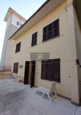 Foto Principale (< 1 Mb)