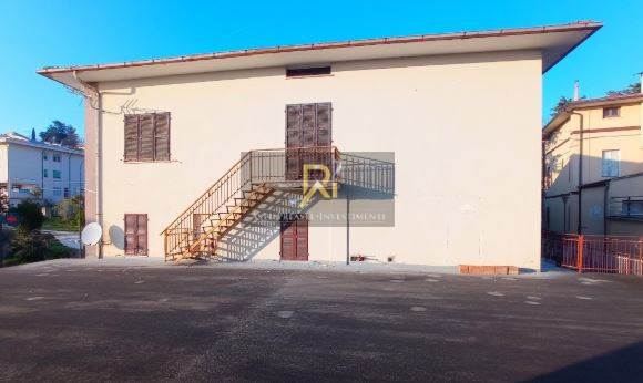 Documento con foto (< 1 Mb)