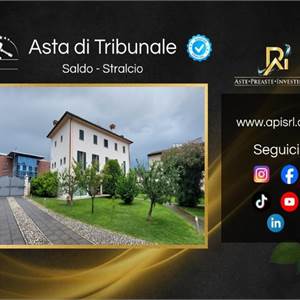 Farmhouse for sale, Via 25 aprile, 211, Rovato