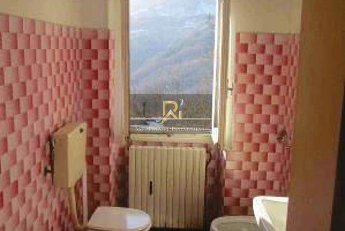 Photo 37