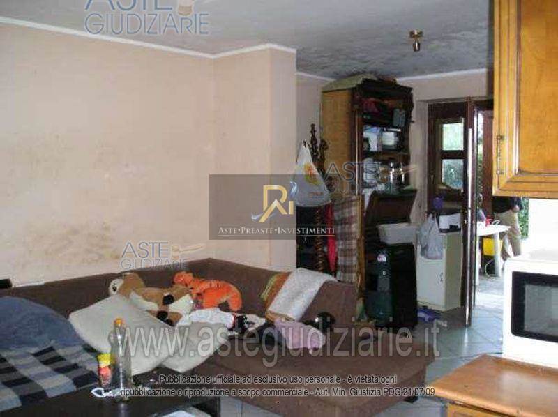 Photo 32