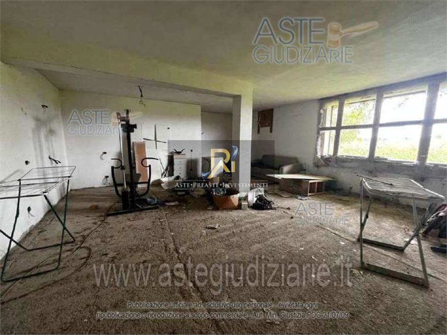 Photo 34
