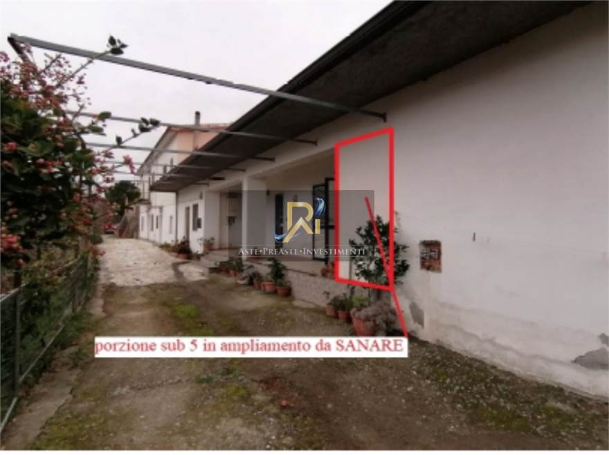 Photo 37