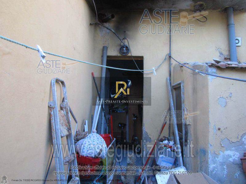 Photo 33