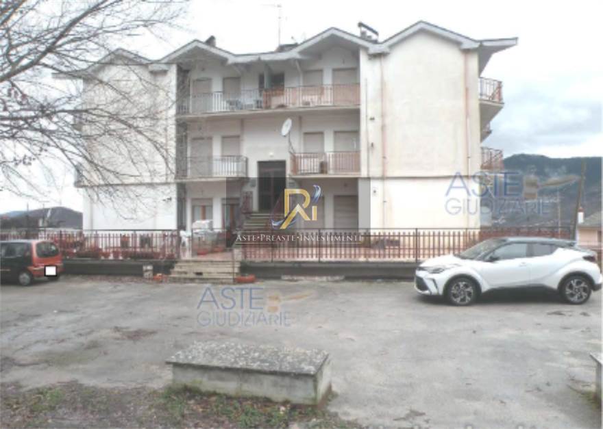 Photo 33