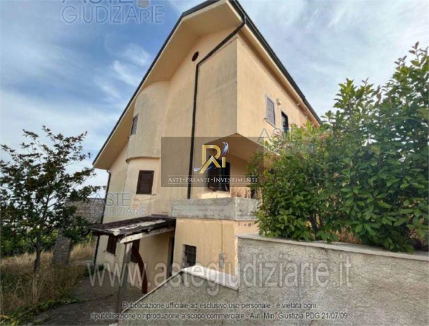 Photo 52