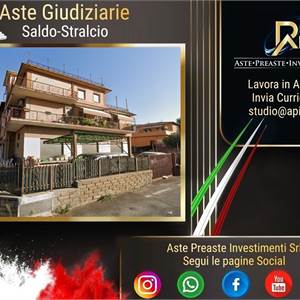 Appartamento in vendita, Via dell'Osteria del Finocchio, 45, Roma