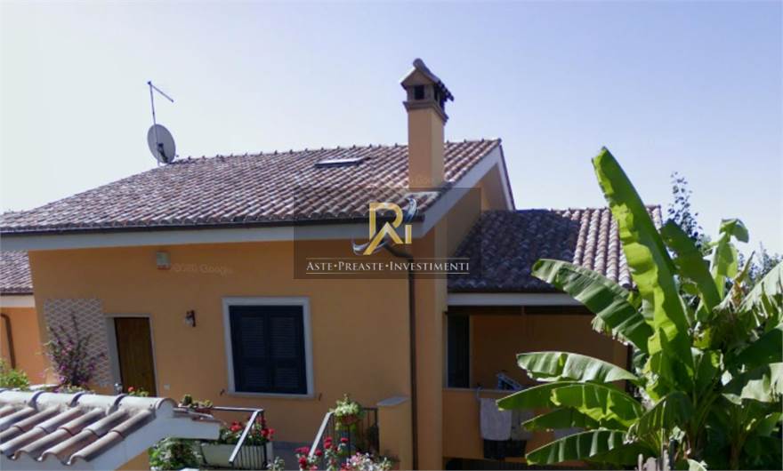 Photo 32