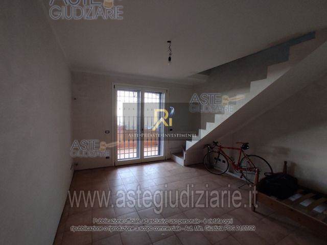 Photo 61