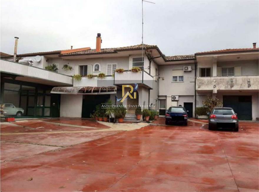 Photo 13