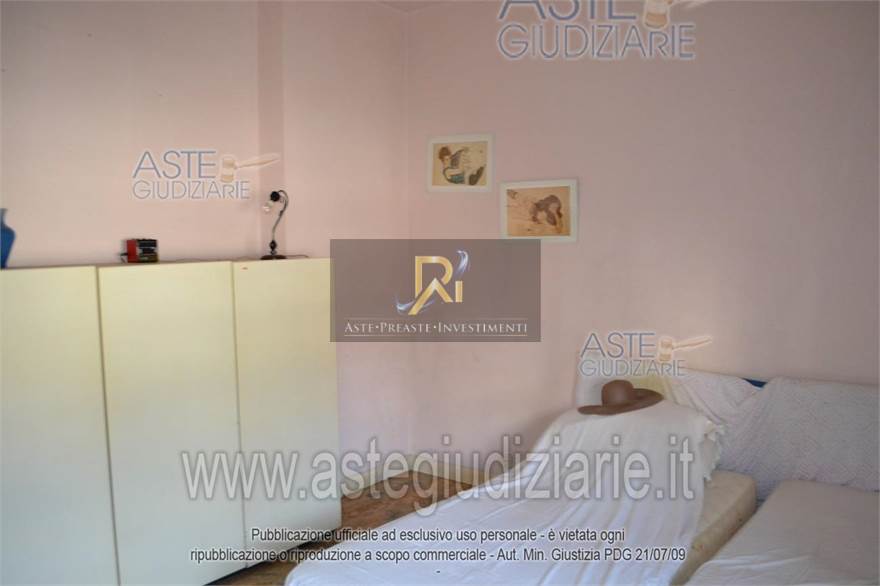 Photo 34