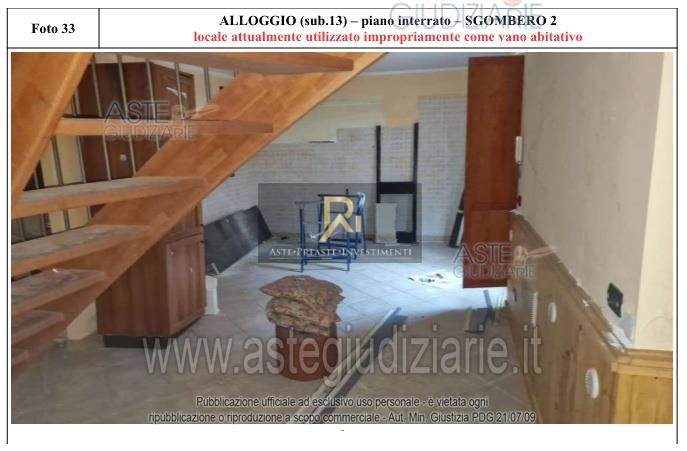 Photo 33