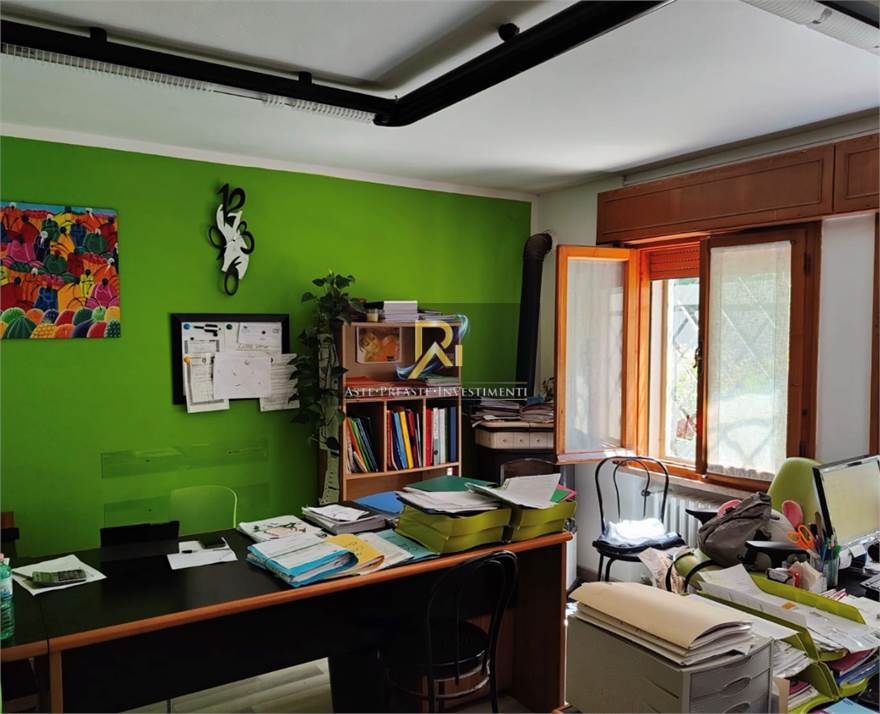 Photo 9