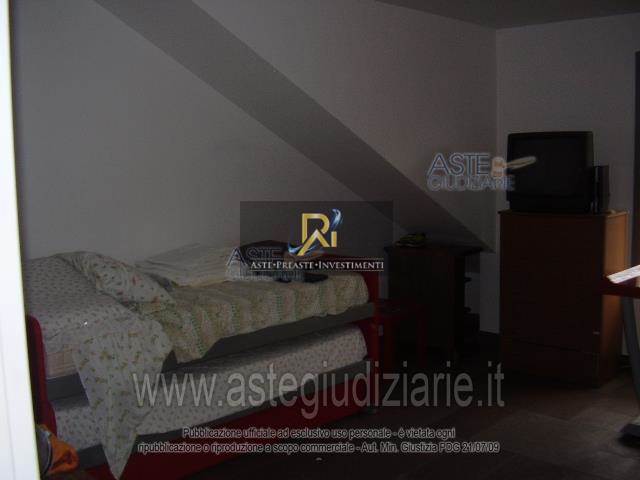 Photo 34