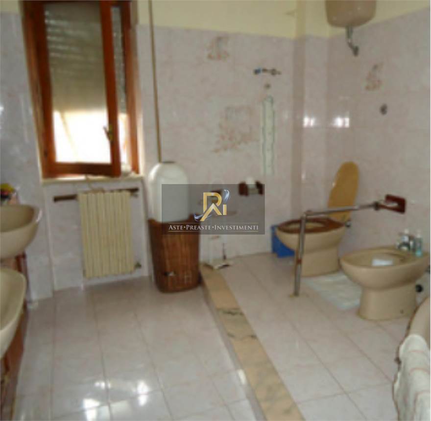 Photo 37