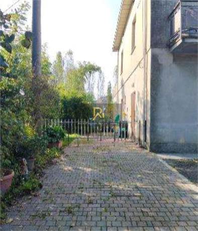 Photo 34