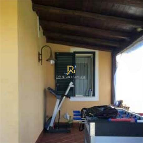 Photo 32