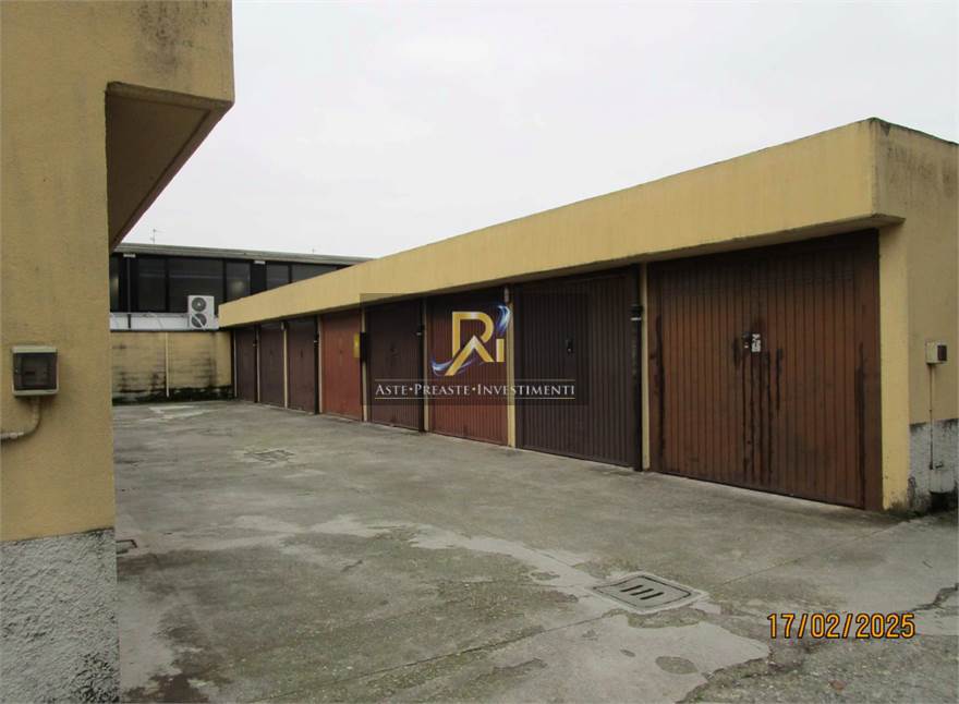 Photo 28