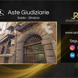 Apartment for sale, Vico Lungo Trinità degli Spagnoli, 47, Napoli