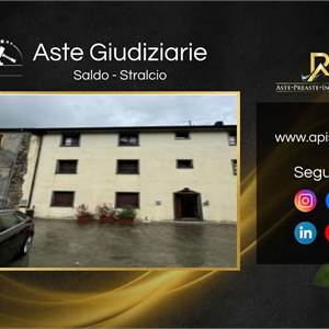 Apartment for sale, Piazza Castello, Tresana
