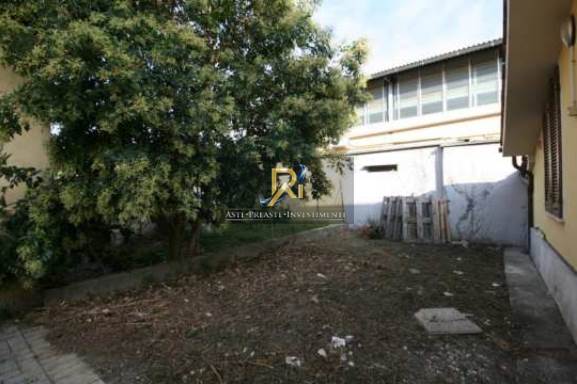 Photo 32