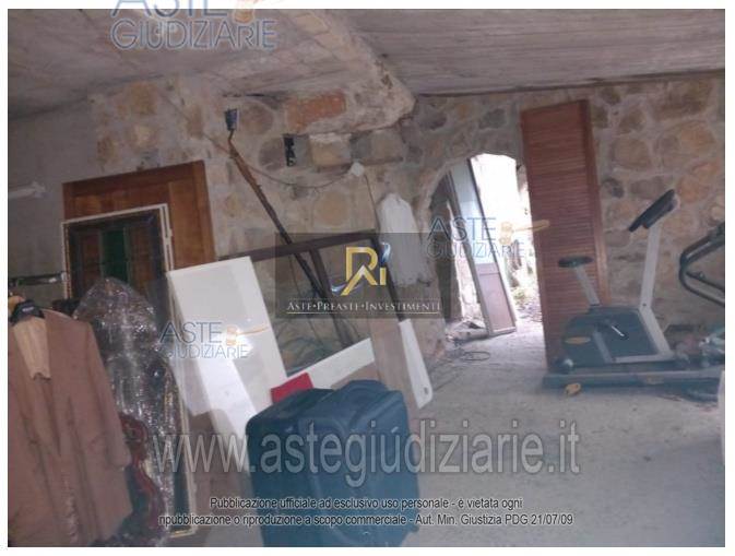 Photo 36