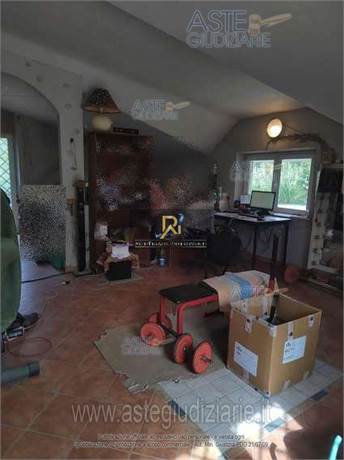 Photo 32