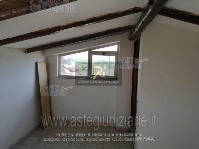 Photo 37