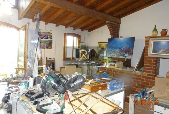 Photo 33
