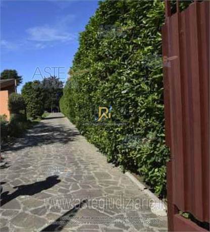 Photo 33